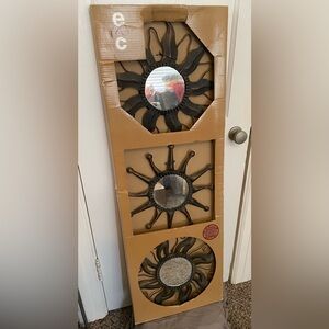 Wall Mirror Displays